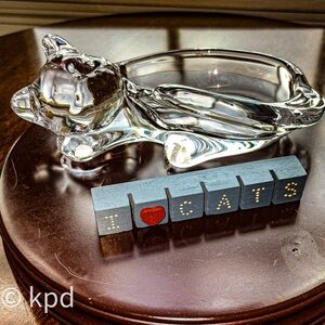 Cristal d’Arques France Crystal Cat Dish – Vintage Signed Glass Trinket Bowl